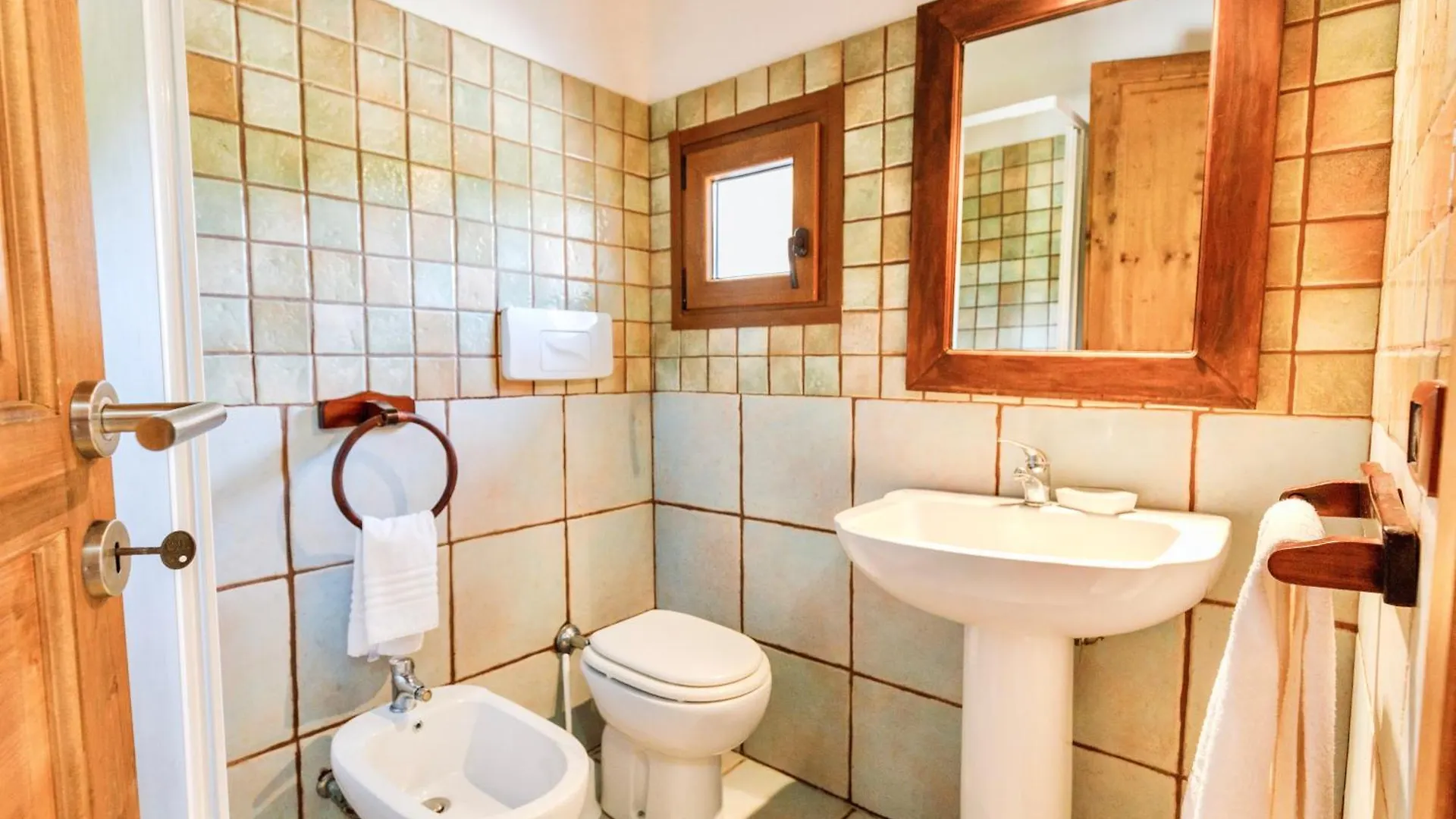 Residence Surrounded By Greenery With Swimming Pool In Badesi Just 300 Meters From The Sea